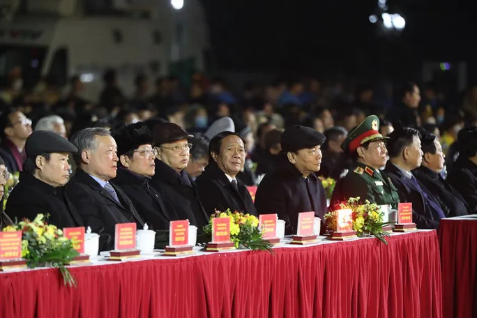 Thành phố Hải Phòng nhận Bằng xếp hạng Di tích lịch sử quốc gia Bạch Đằng Giang - Ảnh 1. Thành phố Hải Phòng nhận Bằng xếp hạng Di tích lịch sử quốc gia Bạch Đằng Giang - Ảnh 1.