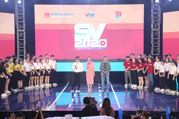 Đại học Luật TP. Hồ Chí Minh xuất sắc giành tấm vé vào chung kết toàn quốc SV 2020 - Ảnh 4. Đại học Luật TP. Hồ Chí Minh xuất sắc giành tấm vé vào chung kết toàn quốc SV 2020 - Ảnh 4.