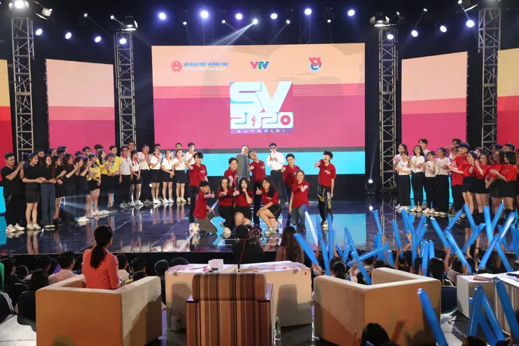 Đại học Luật TP. Hồ Chí Minh xuất sắc giành tấm vé vào chung kết toàn quốc SV 2020 - Ảnh 9. Đại học Luật TP. Hồ Chí Minh xuất sắc giành tấm vé vào chung kết toàn quốc SV 2020 - Ảnh 9.