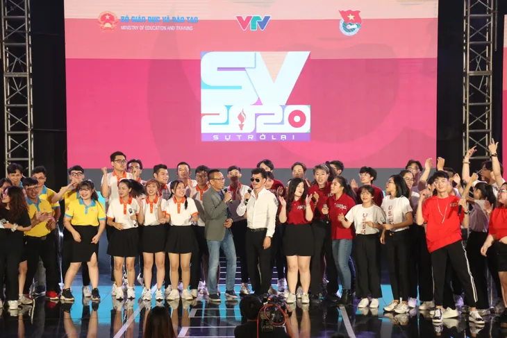 Đại học Luật TP. Hồ Chí Minh xuất sắc giành tấm vé vào chung kết toàn quốc SV 2020 - Ảnh 5. Đại học Luật TP. Hồ Chí Minh xuất sắc giành tấm vé vào chung kết toàn quốc SV 2020 - Ảnh 5.