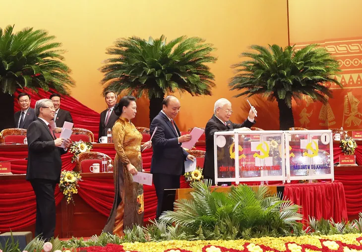 Tiến hành bỏ phiếu bầu Ban Chấp hành Trung ương Đảng khóa XIII - Ảnh 1. Tiến hành bỏ phiếu bầu Ban Chấp hành Trung ương Đảng khóa XIII - Ảnh 1.