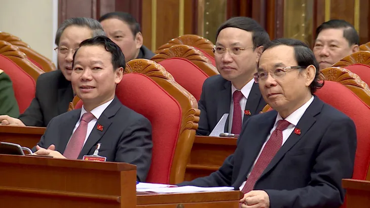 Hội nghị lần thứ nhất Ban Chấp hành Trung ương Đảng khóa XIII - Ảnh 8. Hội nghị lần thứ nhất Ban Chấp hành Trung ương Đảng khóa XIII - Ảnh 8.