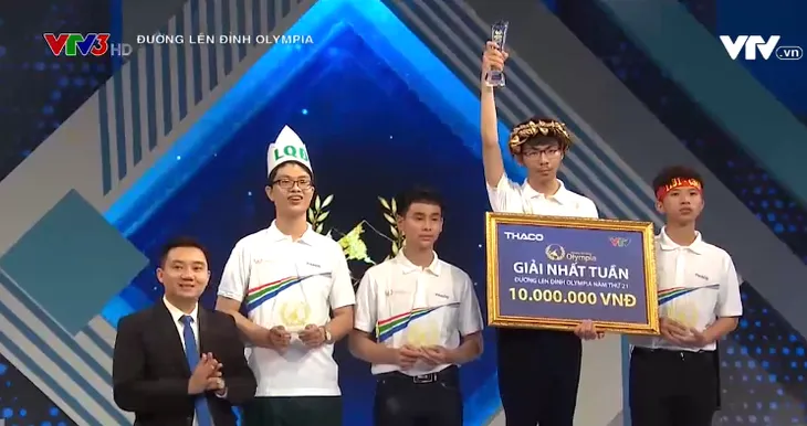Thí sinh giống Đen Vâu xuất sắc giành vòng nguyệt quế Đường lên đỉnh Olympia 2021 - Ảnh 1. Thí sinh giống Đen Vâu xuất sắc giành vòng nguyệt quế Đường lên đỉnh Olympia 2021 - Ảnh 1.