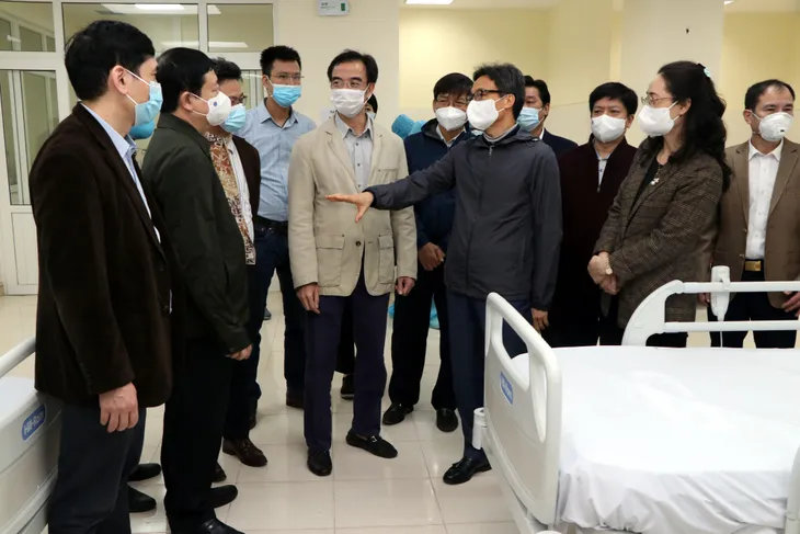 Phó Thủ tướng Vũ Đức Đam đến Hải Dương, đặt mục tiêu “10 ngày khống chế dịch” - Ảnh 1. Phó Thủ tướng Vũ Đức Đam đến Hải Dương, đặt mục tiêu “10 ngày khống chế dịch” - Ảnh 1.