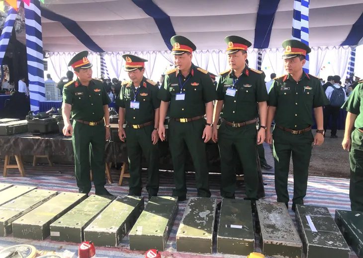 Ngắm dàn thiết bị khủng rà phá bom mìn xây dựng sân bay quốc tế Long Thành - Ảnh 2. Ngắm dàn thiết bị khủng rà phá bom mìn xây dựng sân bay quốc tế Long Thành - Ảnh 2.