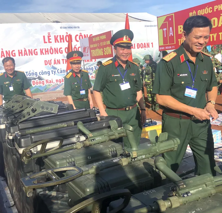 Ngắm dàn thiết bị khủng rà phá bom mìn xây dựng sân bay quốc tế Long Thành - Ảnh 3. Ngắm dàn thiết bị khủng rà phá bom mìn xây dựng sân bay quốc tế Long Thành - Ảnh 3.