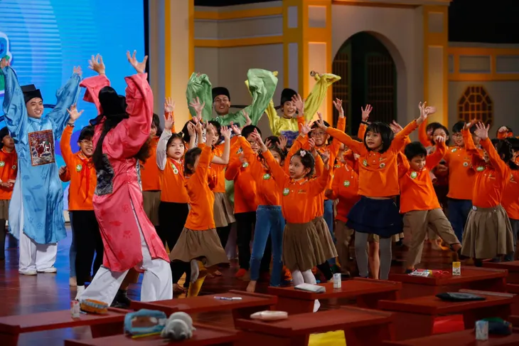 Huyền Lizzie cực nhí nhố trong chương trình Trạng nguyên nhí - Ảnh 7. Huyền Lizzie cực nhí nhố trong chương trình Trạng nguyên nhí - Ảnh 7.