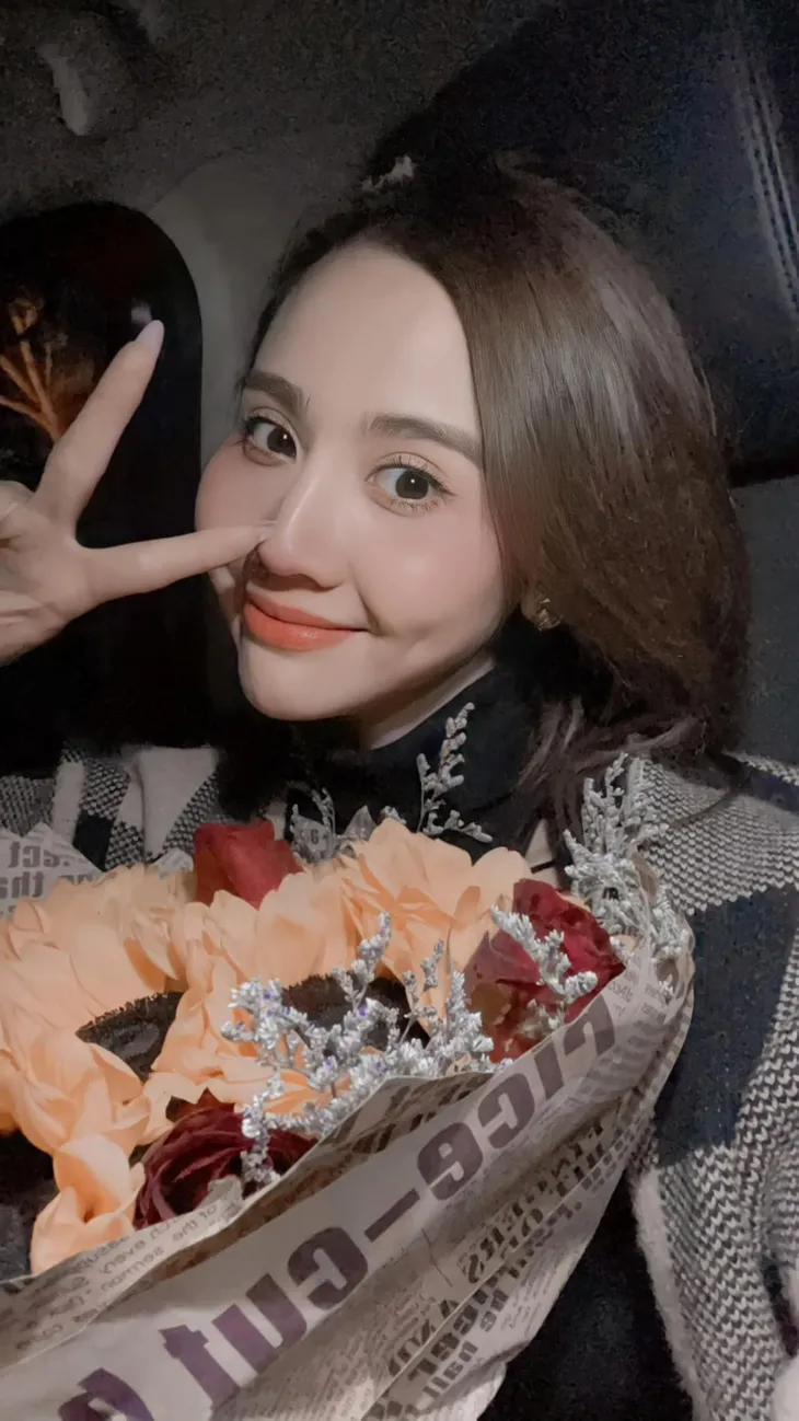 Huyền Lizzie hết vai, chia tay Hồ sơ cá sấu - Ảnh 2. Huyền Lizzie hết vai, chia tay Hồ sơ cá sấu - Ảnh 2.