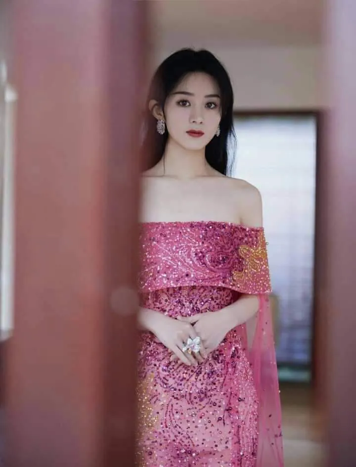 Top 10 diễn viên càn quét màn ảnh Hoa ngữ 2020: No1 thuộc về La Vân Hi và Cúc Tịnh Y - Ảnh 3. Top 10 diễn viên càn quét màn ảnh Hoa ngữ 2020: No1 thuộc về La Vân Hi và Cúc Tịnh Y - Ảnh 3.