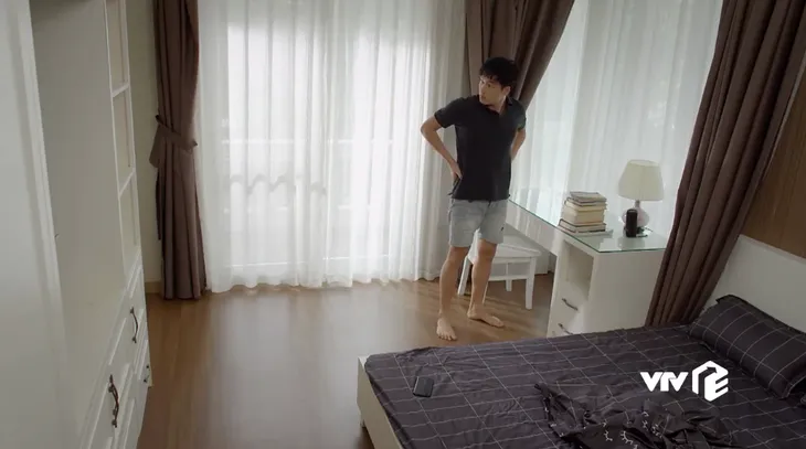 Hướng dương ngược nắng - Tập 11: Trí ngơ ngác bước vào cuộc sống thiếu gia nhà giàu - Ảnh 11. Hướng dương ngược nắng - Tập 11: Trí ngơ ngác bước vào cuộc sống thiếu gia nhà giàu - Ảnh 11.