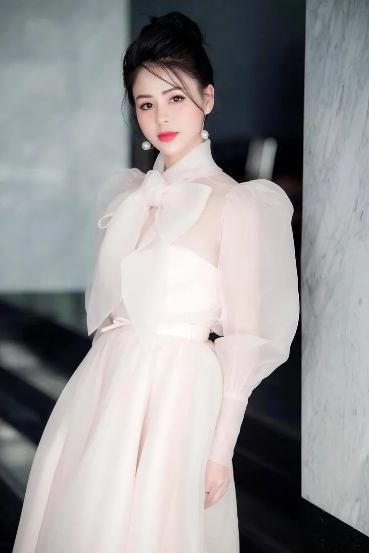 Lương Thu Trang của Hướng dương ngược nắng: Chấm chồng cũ 8 điểm và tiết lộ lý do đường ai nấy đi - Ảnh 2. Lương Thu Trang của Hướng dương ngược nắng: Chấm chồng cũ 8 điểm và tiết lộ lý do đường ai nấy đi - Ảnh 2.