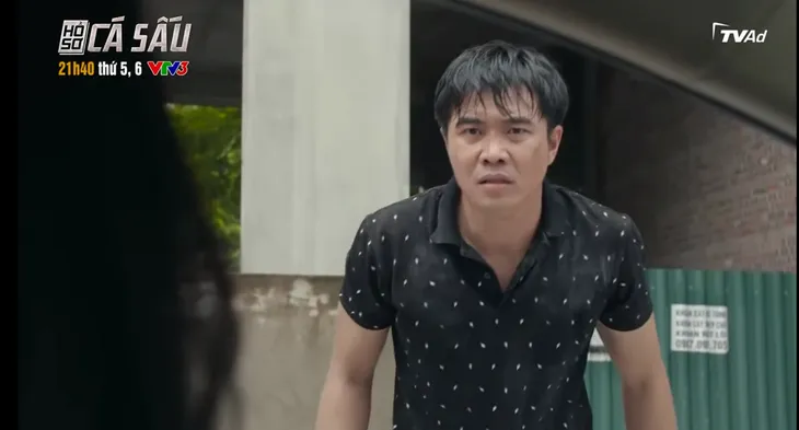 Hồ sơ cá sấu - Tập 15: Bị truy sát, Hiếu ngơ ngác khi được gái lạ giải cứu - Ảnh 2. Hồ sơ cá sấu - Tập 15: Bị truy sát, Hiếu ngơ ngác khi được gái lạ giải cứu - Ảnh 2.