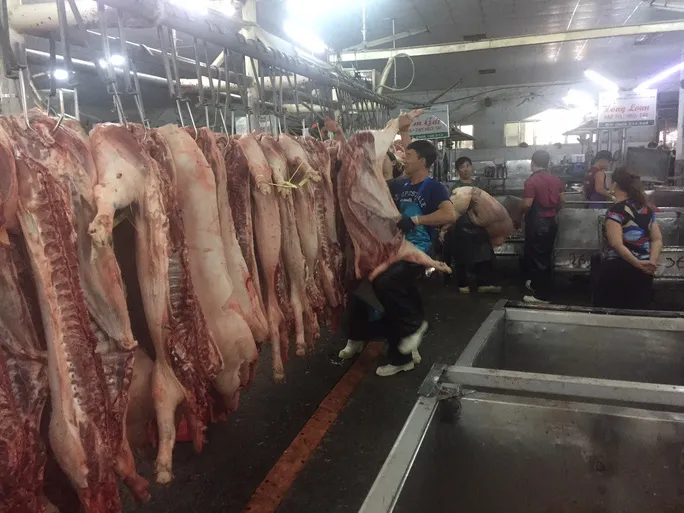 Liệu có thiếu thịt lợn, giá có tăng trong dịp Tết Tân Sửu 2021? - Ảnh 1. Liệu có thiếu thịt lợn, giá có tăng trong dịp Tết Tân Sửu 2021? - Ảnh 1.