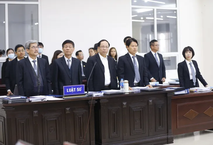Xét xử Vũ Huy Hoàng và đồng phạm: Hoãn phiên tòa do vắng mặt 3 bị cáo - Ảnh 9.