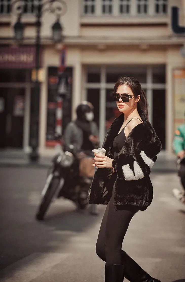 Phanh Lee tung bộ ảnh hờ hững giữa phố Đông Hà Nội - Ảnh 9. Phanh Lee tung bộ ảnh hờ hững giữa phố Đông Hà Nội - Ảnh 9.