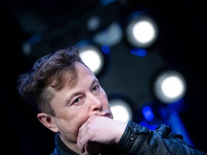 Elon Musk: Từ một đứa trẻ bị bắt nạt, nguồn cảm hứng cho Iron man, đến người giàu nhất hành tinh - Ảnh 31. Elon Musk: Từ một đứa trẻ bị bắt nạt, nguồn cảm hứng cho Iron man, đến người giàu nhất hành tinh - Ảnh 31.