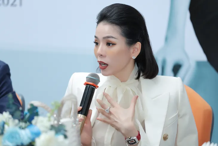 Lệ Quyên: Tìm sự sung sướng trong đau khổ để viên mãn - Ảnh 1. Lệ Quyên: Tìm sự sung sướng trong đau khổ để viên mãn - Ảnh 1.