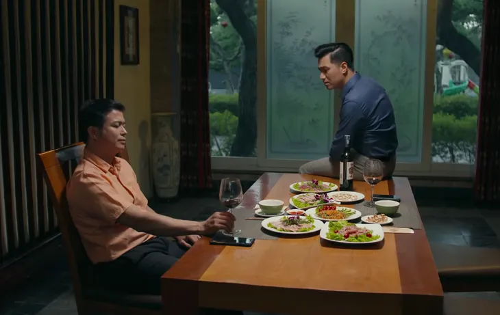 Hồ sơ cá sấu - Tập 16: Nguyệt chỉ điểm cho chồng tìm mảnh ghép cuối cùng - Ảnh 2. Hồ sơ cá sấu - Tập 16: Nguyệt chỉ điểm cho chồng tìm mảnh ghép cuối cùng - Ảnh 2.