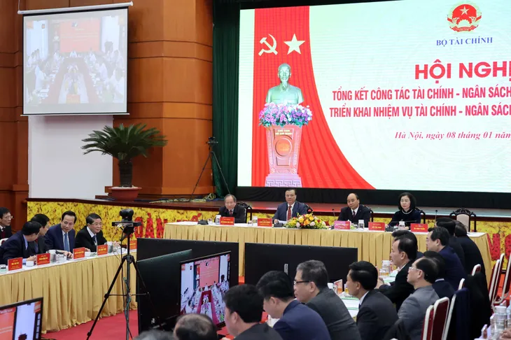 Bội chi dưới 4% GDP, nợ Chính phủ trong giới hạn cho phép - Ảnh 1. Bội chi dưới 4% GDP, nợ Chính phủ trong giới hạn cho phép - Ảnh 1.