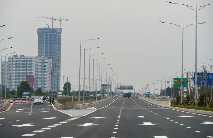 Khánh thành nút giao 400 tỷ đồng nối đường vành đai 3 với cao tốc Hà Nội - Hải Phòng - Ảnh 3.
