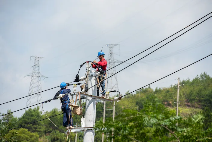 Khủng hoảng năng lượng đe dọa doanh nghiệp Trung Quốc - Ảnh 1. Khủng hoảng năng lượng đe dọa doanh nghiệp Trung Quốc - Ảnh 1.