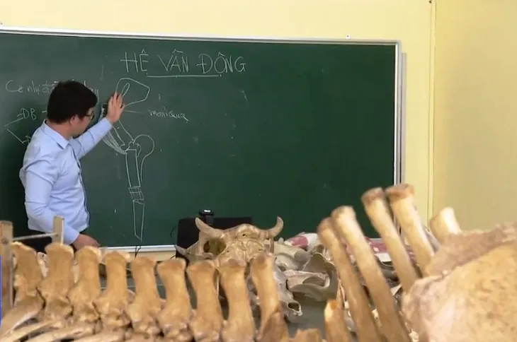 Vì COVID-19, nhiều sinh viên nợ điểm môn thực hành - Ảnh 1. Vì COVID-19, nhiều sinh viên nợ điểm môn thực hành - Ảnh 1.