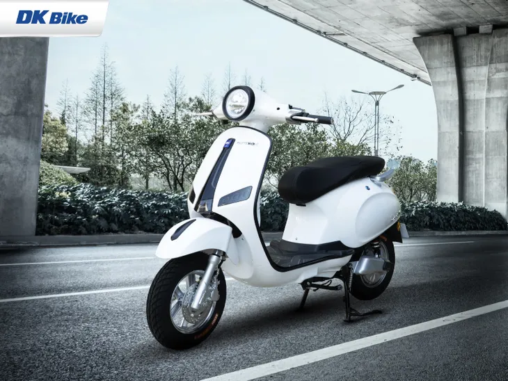 Mẫu Xe Ga Roma SX đẹp long lanh, cốp siêu rộng có gì ấn tượng - Ảnh 6. Mẫu Xe Ga Roma SX đẹp long lanh, cốp siêu rộng có gì ấn tượng - Ảnh 6.