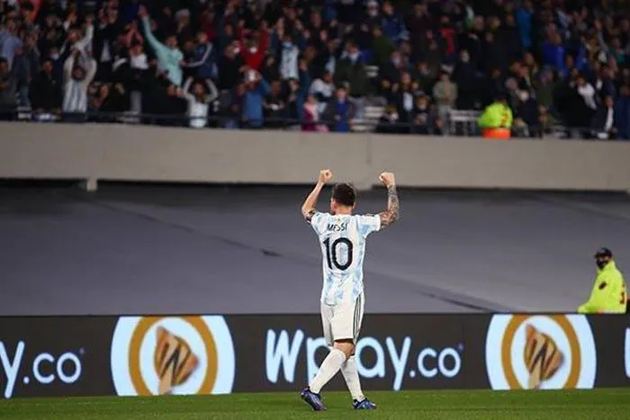 Lionel Messi tỏa sáng, Argentina thắng đậm Uruguay - Ảnh 2. Lionel Messi tỏa sáng, Argentina thắng đậm Uruguay - Ảnh 2.