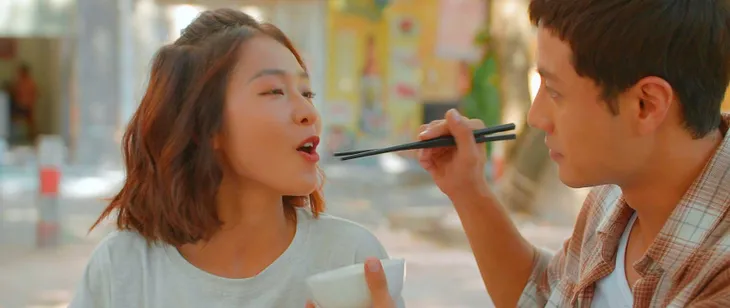 Nụ cười tỏa nắng của Khả Ngân - Ảnh 10. Nụ cười tỏa nắng của Khả Ngân - Ảnh 10.
