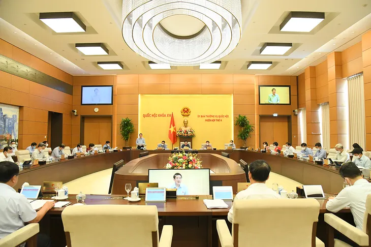 Sớm ban hành chương trình tổng thể về phục hồi kinh tế - xã hội - Ảnh 1. Sớm ban hành chương trình tổng thể về phục hồi kinh tế - xã hội - Ảnh 1.