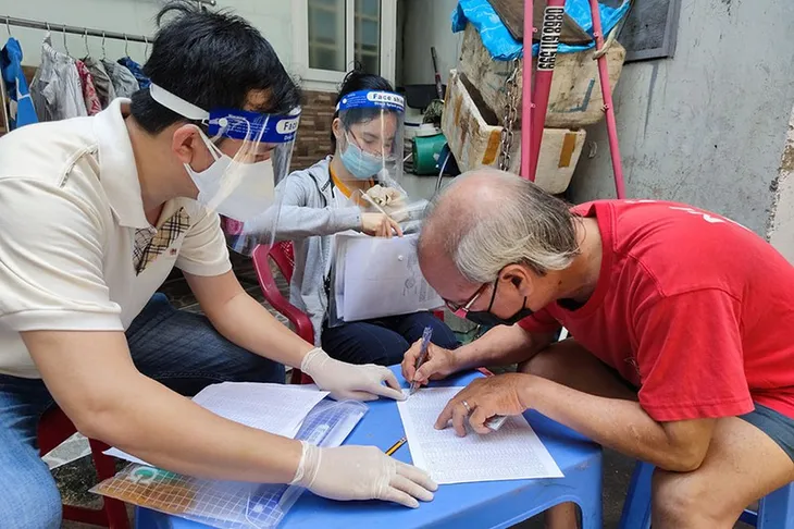 TP Hồ Chí Minh ứng dụng công nghệ trong chi trả gói hỗ trợ đợt 3 - Ảnh 1. TP Hồ Chí Minh ứng dụng công nghệ trong chi trả gói hỗ trợ đợt 3 - Ảnh 1.