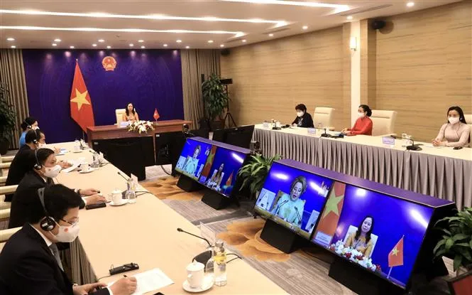 Diễn đàn Phụ nữ Á - Âu lần thứ 3 diễn ra theo hình thức trực tuyến - Ảnh 2. Diễn đàn Phụ nữ Á - Âu lần thứ 3 diễn ra theo hình thức trực tuyến - Ảnh 2.