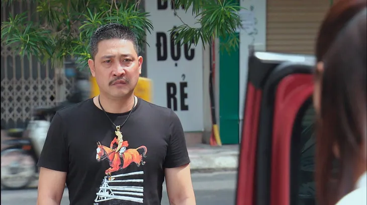 Hương vị tình thân phần 2 - Tập 56: Thy biết mình ra đời vì mẹ bị cưỡng hiếp, Dũng không phải em ruột - Ảnh 6. Hương vị tình thân phần 2 - Tập 56: Thy biết mình ra đời vì mẹ bị cưỡng hiếp, Dũng không phải em ruột - Ảnh 6.