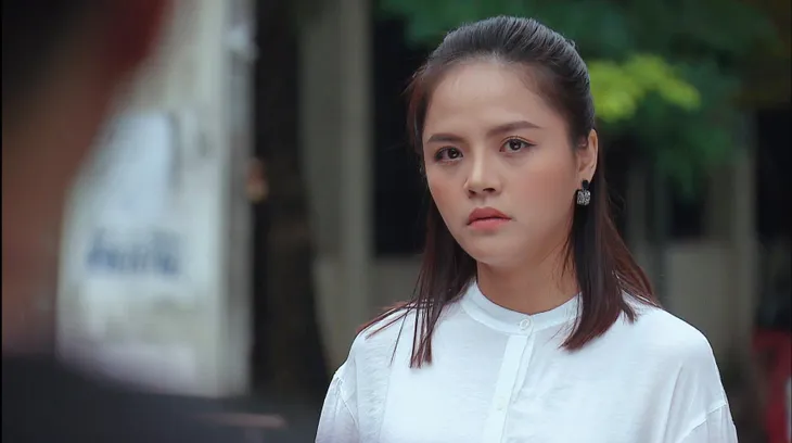 Hương vị tình thân phần 2 - Tập 56: Thy biết mình ra đời vì mẹ bị cưỡng hiếp, Dũng không phải em ruột - Ảnh 7. Hương vị tình thân phần 2 - Tập 56: Thy biết mình ra đời vì mẹ bị cưỡng hiếp, Dũng không phải em ruột - Ảnh 7.