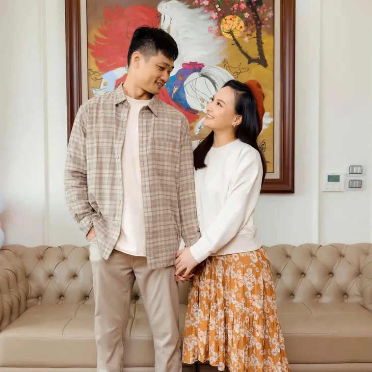 Phương Oanh, Khả Ngân và dàn diễn viên đồng loạt lên đồ đón gió lạnh - Ảnh 11. Phương Oanh, Khả Ngân và dàn diễn viên đồng loạt lên đồ đón gió lạnh - Ảnh 11.