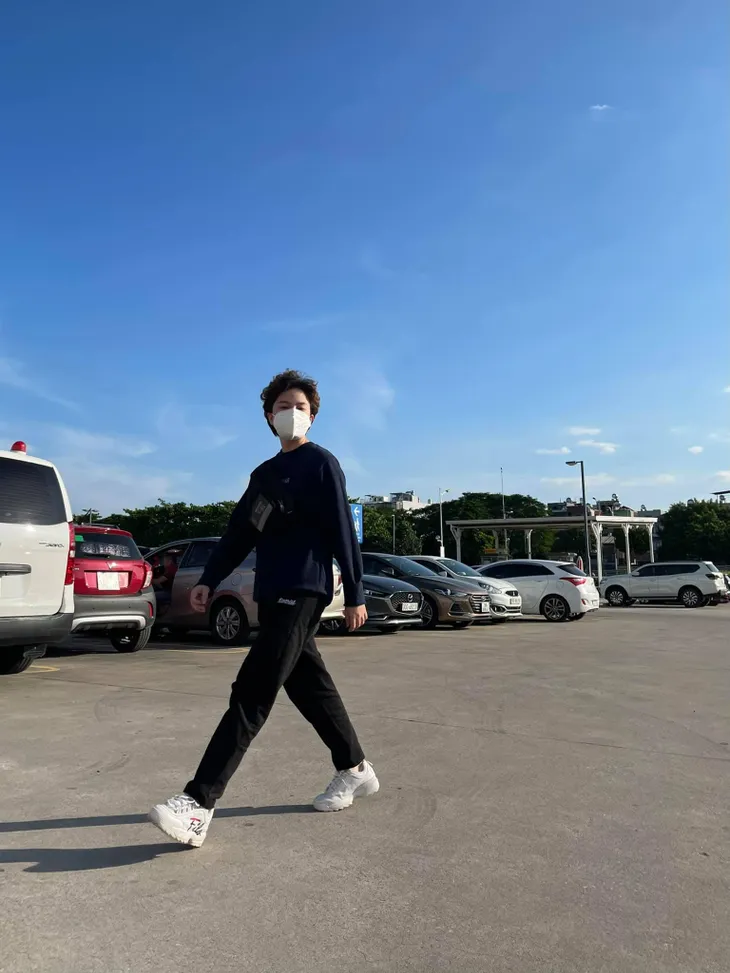 Phương Oanh, Khả Ngân và dàn diễn viên đồng loạt lên đồ đón gió lạnh - Ảnh 10. Phương Oanh, Khả Ngân và dàn diễn viên đồng loạt lên đồ đón gió lạnh - Ảnh 10.