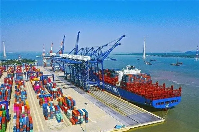 Không còn ùn tắc, hàng hóa qua cảng biển giữ đà tăng trưởng - Ảnh 2. Không còn ùn tắc, hàng hóa qua cảng biển giữ đà tăng trưởng - Ảnh 2.