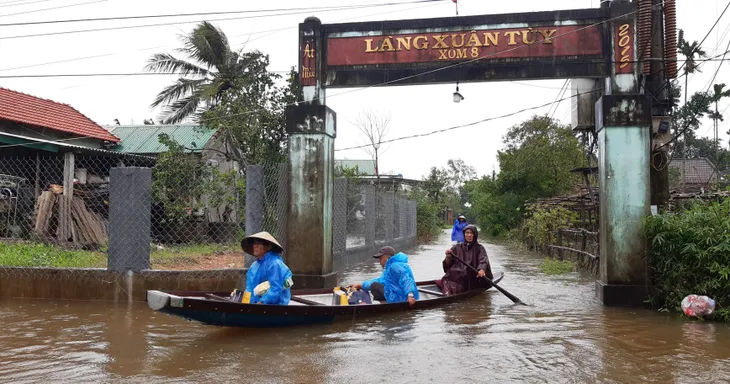 Mưa lũ làm 8 người thương vong và mất tích, gây nhiều thiệt hại - Ảnh 3. Mưa lũ làm 8 người thương vong và mất tích, gây nhiều thiệt hại - Ảnh 3.