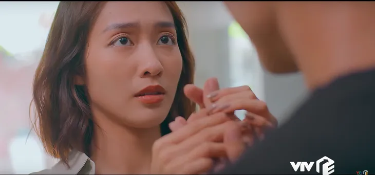 11 tháng 5 ngày - Tập 36: Đăng (Thanh Sơn) thả thính thế này, Nhi (Khả Ngân) không đổ mới lạ - Ảnh 1. 11 tháng 5 ngày - Tập 36: Đăng (Thanh Sơn) thả thính thế này, Nhi (Khả Ngân) không đổ mới lạ - Ảnh 1.