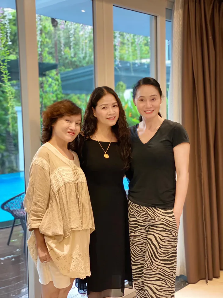 Hương vị tình thân đóng máy, lộ nhân vật khiến ai cũng trầm trồ - Ảnh 4. Hương vị tình thân đóng máy, lộ nhân vật khiến ai cũng trầm trồ - Ảnh 4.