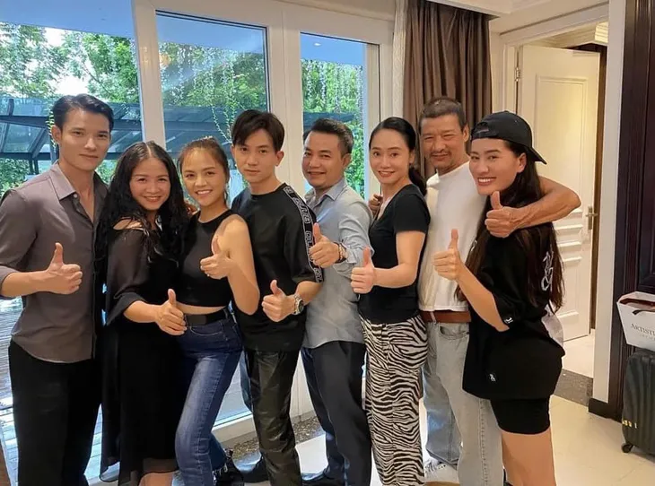 Hương vị tình thân đóng máy, lộ nhân vật khiến ai cũng trầm trồ - Ảnh 3. Hương vị tình thân đóng máy, lộ nhân vật khiến ai cũng trầm trồ - Ảnh 3.