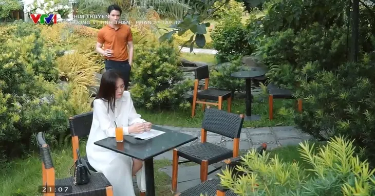 Hương vị tình thân phần 2 - Tập 47: Bị nghi ngờ, ông Tấn ra tay ngăn Thy và ông Sinh gặp nhau - Ảnh 2. Hương vị tình thân phần 2 - Tập 47: Bị nghi ngờ, ông Tấn ra tay ngăn Thy và ông Sinh gặp nhau - Ảnh 2.
