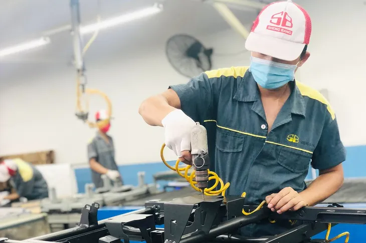 Bảo đảm các điều kiện an toàn để người lao động an tâm trở lại làm việc - Ảnh 1. Bảo đảm các điều kiện an toàn để người lao động an tâm trở lại làm việc - Ảnh 1.