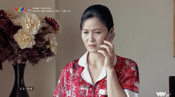 Ngày mai bình yên - Tập 16: Dụ được bà Trúc trở về, ông Phát sướng như trúng số - Ảnh 12. Ngày mai bình yên - Tập 16: Dụ được bà Trúc trở về, ông Phát sướng như trúng số - Ảnh 12.