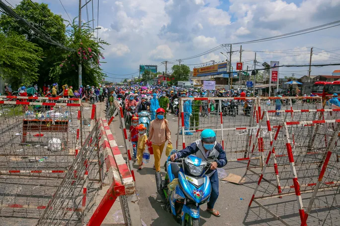 Tình người ấm áp trong dịch COVID-19 - Ảnh 5.