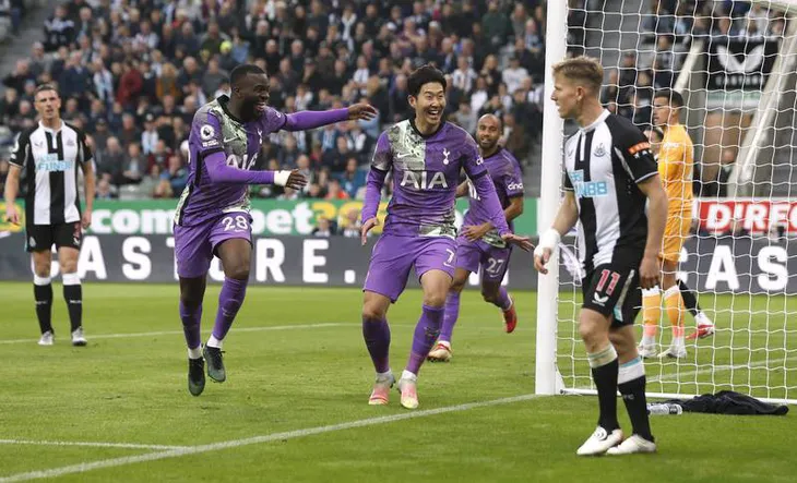 Newcastle sa thải HLV Steve Bruce - Ảnh 1. Newcastle sa thải HLV Steve Bruce - Ảnh 1.