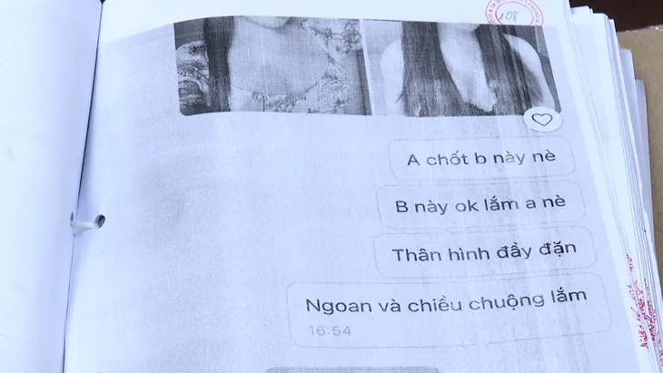 Thủ đoạn tinh vi của tú ông cầm đầu đường dây Sugar Daddy - Sugar Baby ở Hà Nội - Ảnh 2. Thủ đoạn tinh vi của tú ông cầm đầu đường dây Sugar Daddy - Sugar Baby ở Hà Nội - Ảnh 2.