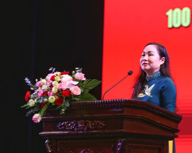 Nghệ sĩ hội ngộ kỷ niệm Tuần lễ 100 năm Sân khấu kịch nói Việt Nam - Ảnh 3. Nghệ sĩ hội ngộ kỷ niệm Tuần lễ 100 năm Sân khấu kịch nói Việt Nam - Ảnh 3.