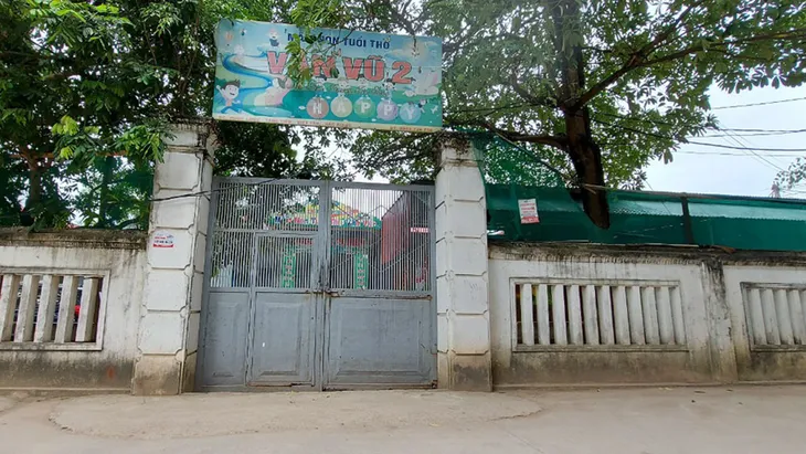 Bé gái mầm non bị bạn đánh, đạp thâm tím tại lớp, cô giáo không biết - Ảnh 2. Bé gái mầm non bị bạn đánh, đạp thâm tím tại lớp, cô giáo không biết - Ảnh 2.