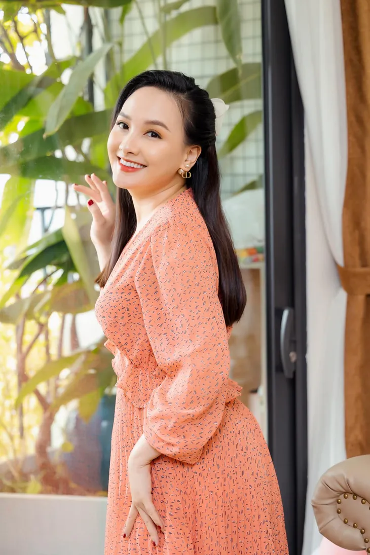 Nhan sắc thay đổi của Bảo Thanh từ sau sinh con gái - Ảnh 14. Nhan sắc thay đổi của Bảo Thanh từ sau sinh con gái - Ảnh 14.